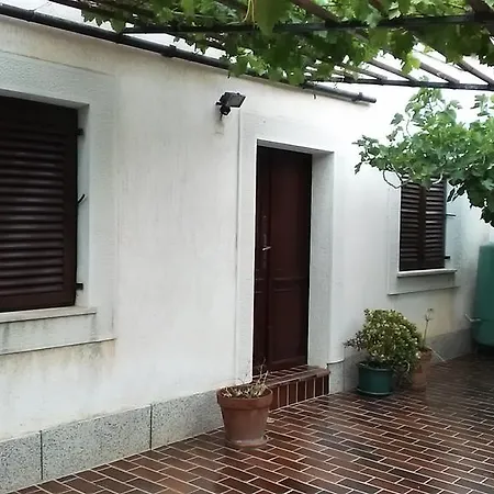Legac Starigrad (Kvarner)