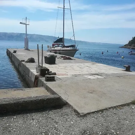 Legac * Starigrad (Kvarner)